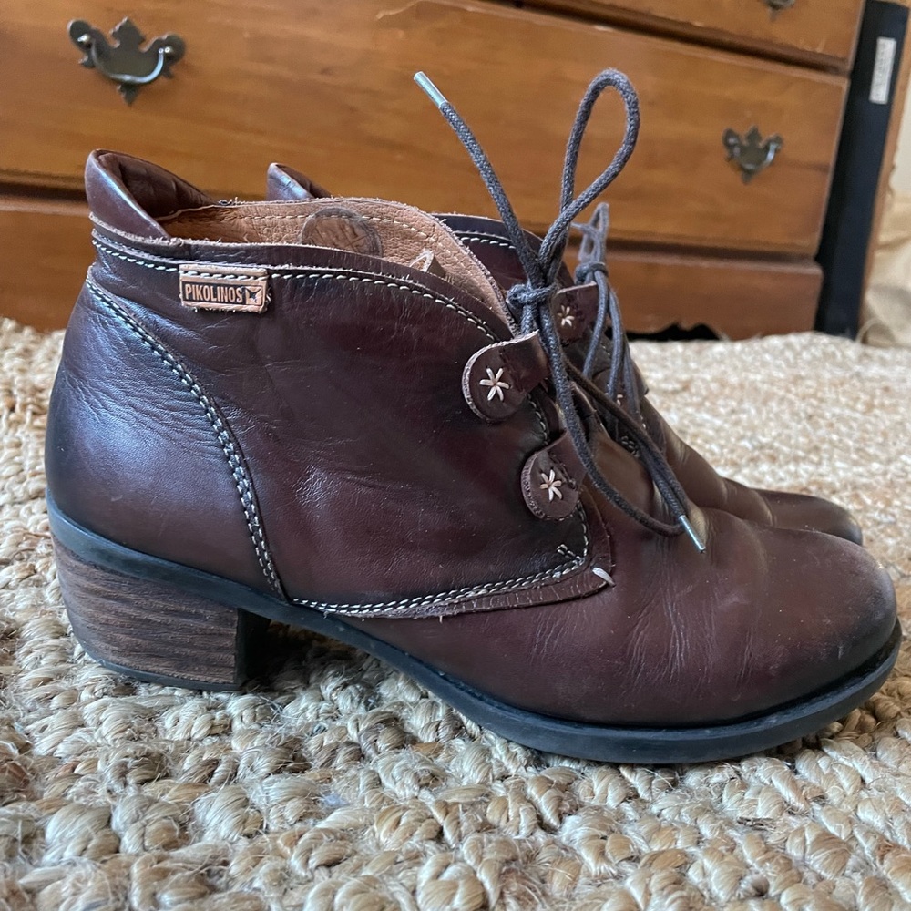 Pikolinos Dark Leather Heeled Booties